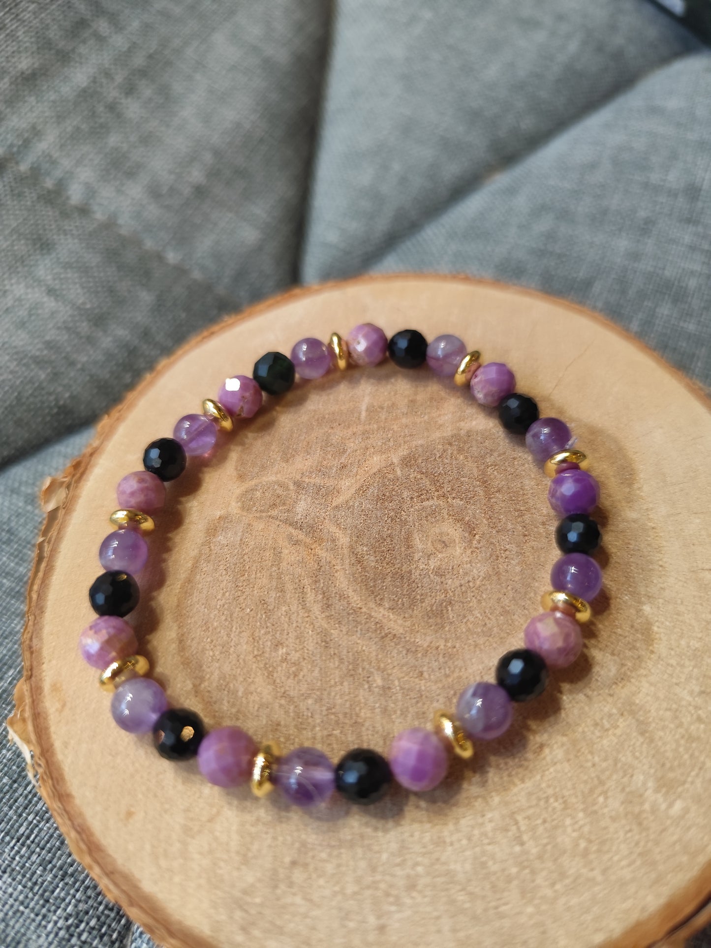 Bracelet " Je prends ma vie sentimentale en main "