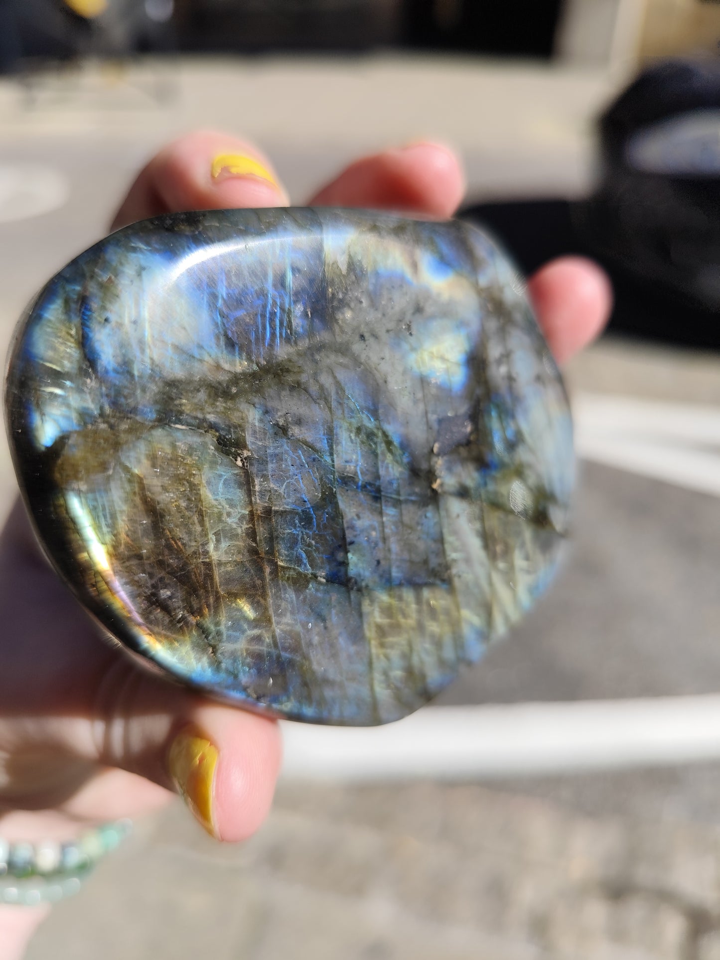 Labradorite 432g