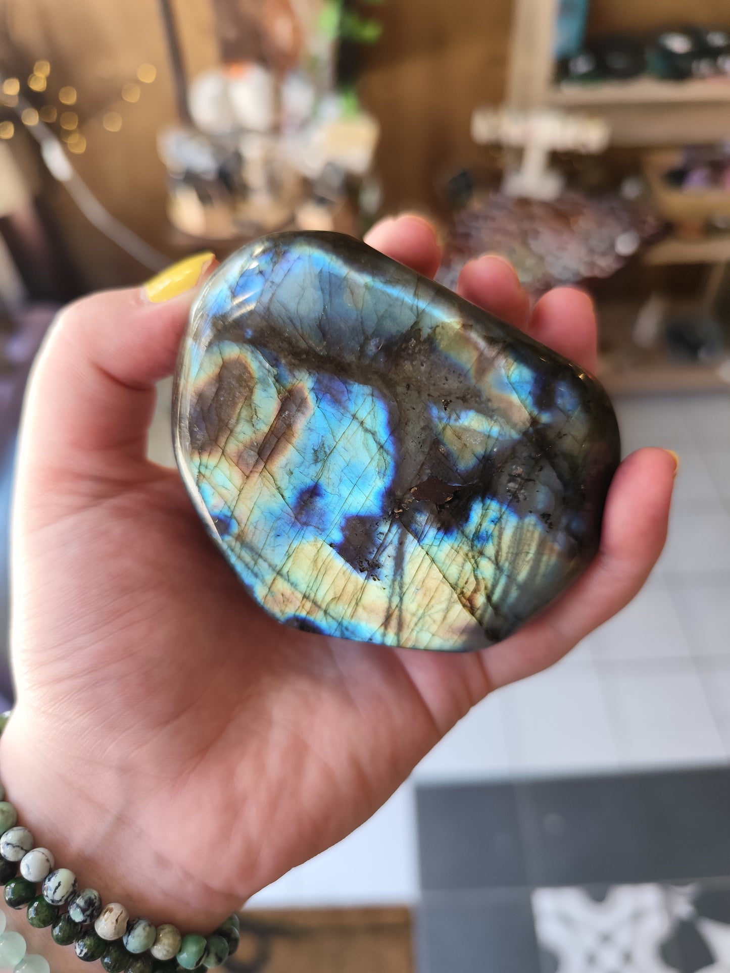 Labradorite 432g