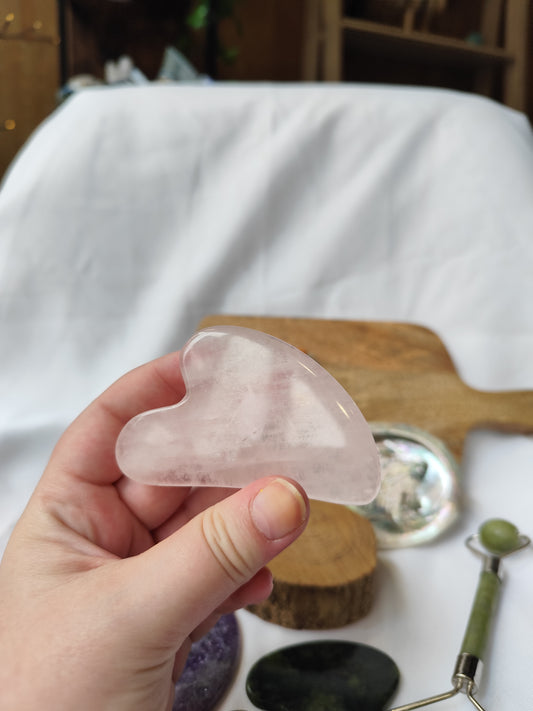Gua sha Quartz rose