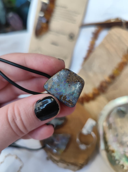 Opale boulder Australie